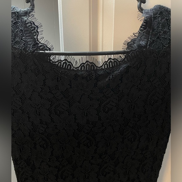 Diane von Furstenberg Zarita Dress in Black Lace size 2 - Picture 6 of 8